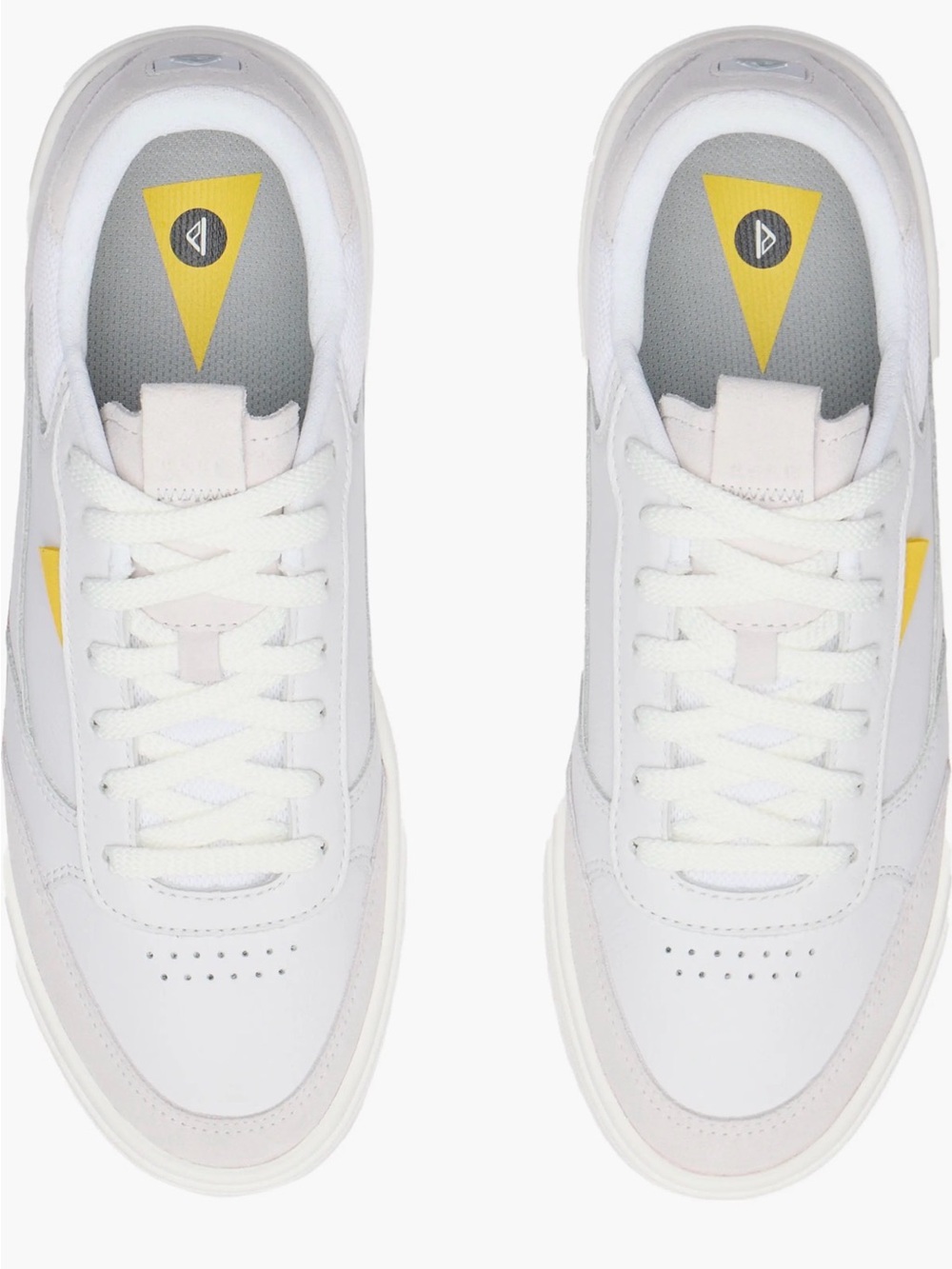 Reef Bom Dia Low Top Sneaker